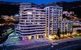 Maresia Boutique Suites